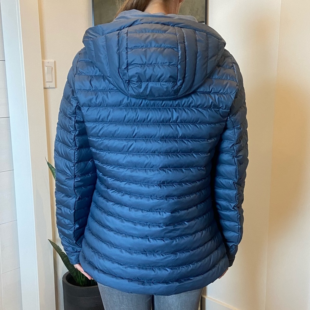 Lululemon pack it down jacket sz 10